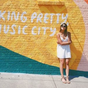 Meet your Posher, Leah